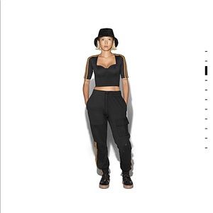 Brand New w/ tag IVY PARK cargo sweat pants
